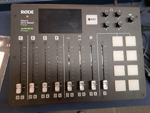 Rode - RODECASTER PRO